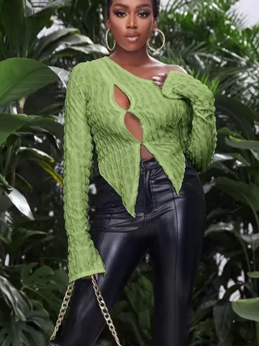 Green Off-Shoulder Cut-Out Textured Top - M - Picture 4 of 5